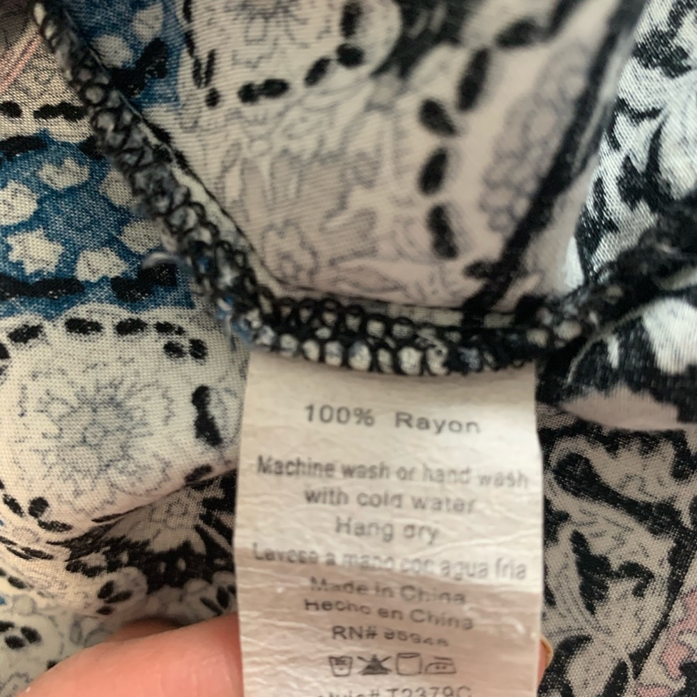 Cozy Casual Print Tank - Picture 9 of 16